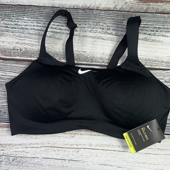 Women’s Nike Plus Size Bold V-Back Sports Bra Black/White Size-42DD (BQ4127-019) - Picture 4 of 9